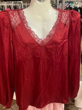 Women's Lace-Trim Satin blouse - burgundy